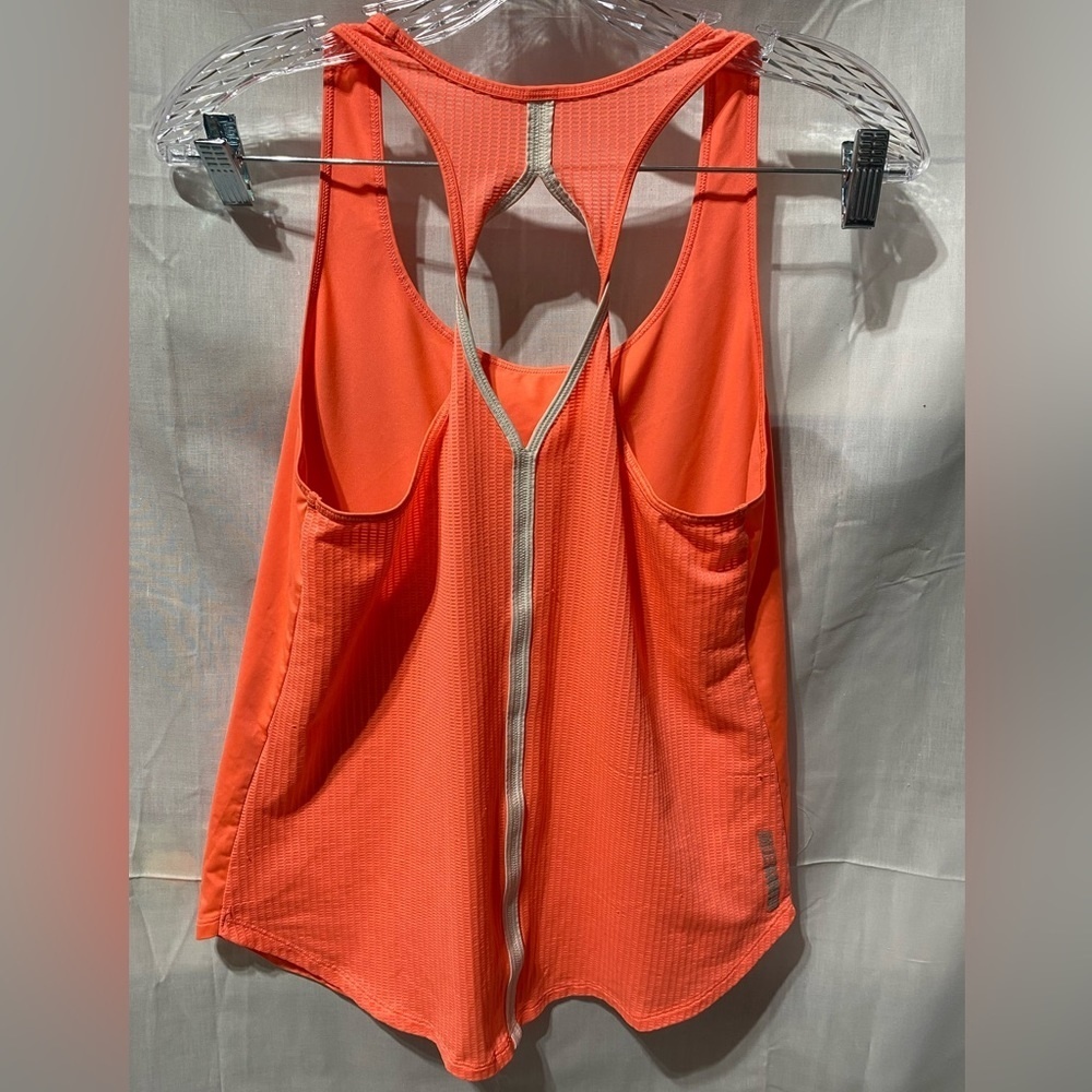 Under Armour Twist Back Coral Tank Extra Small - Picture 2 of 10